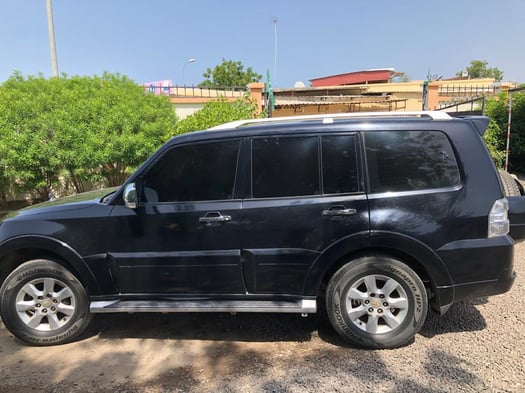 Mitsubishi Pajero 4x4, première main, bien entretenu