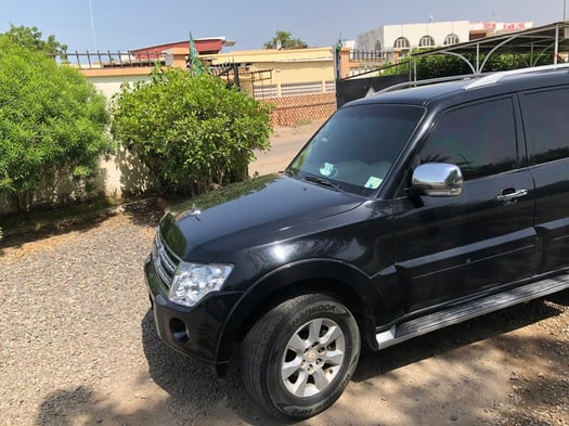 Mitsubishi Pajero 4x4, première main, bien entretenu
