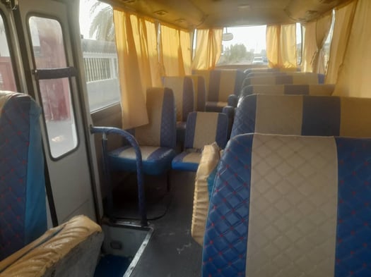 Location bus Toyota Coaster 25 places en bon état