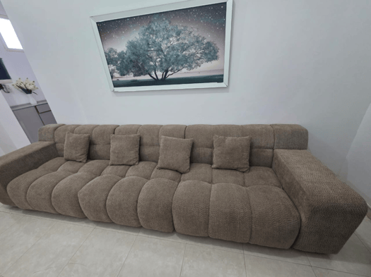 Salon neuf confortable en excellent état