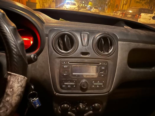 Renault Dokker utilitaire diesel, boîte manuelle, bon état