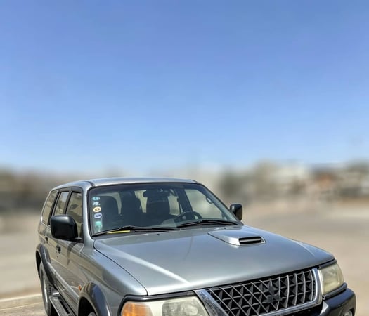 Voiture diesel avec boîte manuelle et papiers en règle