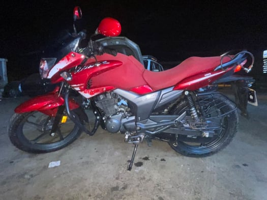 Moto Hero Hunk, bien entretenue, excellent état