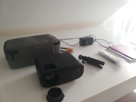 Vidéoprojecteur Elephas Full HD 1080p avec accessoires complet