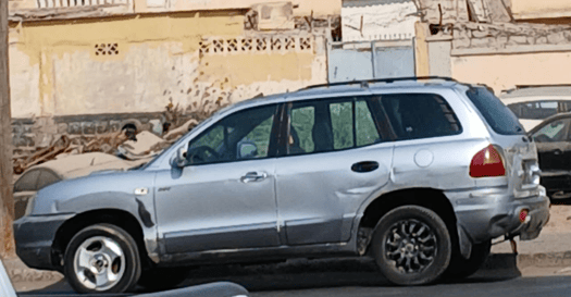 Hyundai Santa Fe et Peugeot Partner à vendre