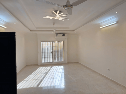 3 appartements modernes 200 m² avec climatisation à Haramous