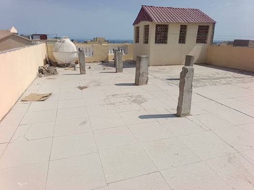 Maison 4 Chambres avec Terrasse et Réservoir à Hodan 1