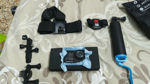 Caméra d’action TRIACLE 4K étanche avec double écran LCD