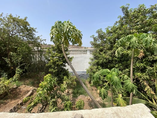 Maison meublée 3 chambres avec jardin et potager à Arta