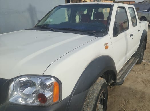 Nissan Hardbody NP300 Pick-up en bon état avec climatisation