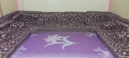 Salon Qaaci de qualité, confortable et polyvalent