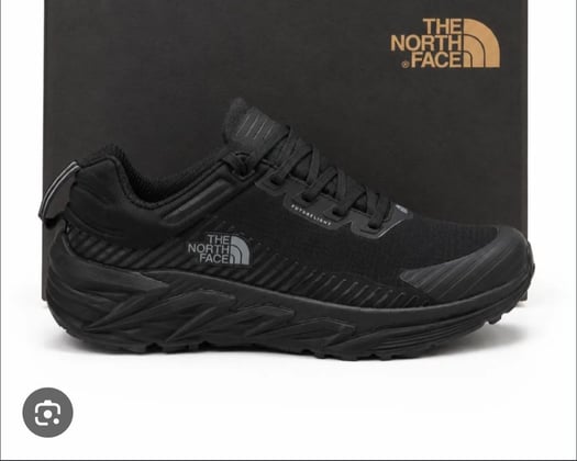 Chaussures multimarques disponibles en plusieurs modèles
