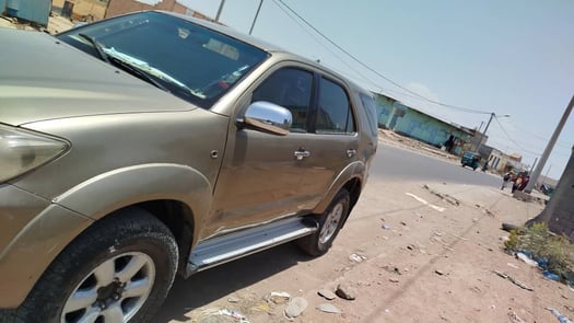 Toyota Fortuner 2011 diesel, moteur 5L, boîte manuelle