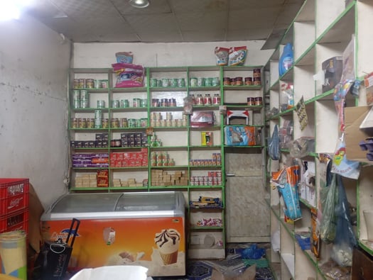 Boutique à vendre face à la porte Hamdani