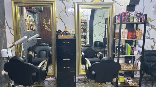 Matériel de coiffure professionnel neuf complet en vente