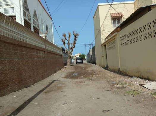 2 terrains à vendre 1 à Gabode 4 et 1 à Cité Nassib - 150m² et 201m²
