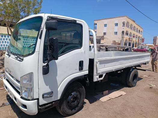 Isuzu Dyna 4HF1 robuste et fiable pour travail