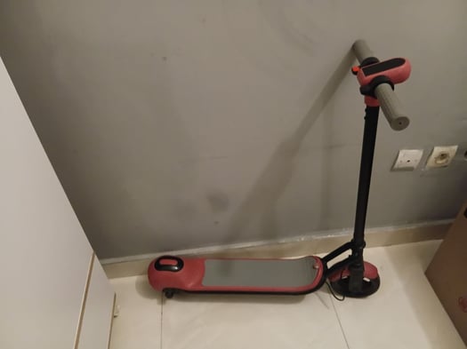 Trottinette électrique enfant en très bon état