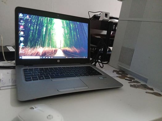 PC portable i5 14 pouces 16 Go RAM 250 Go SSD