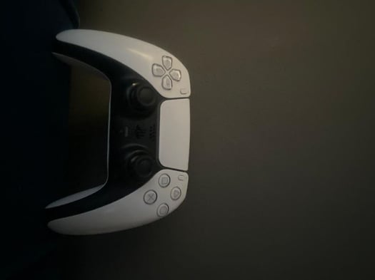 Manette PS5 en bon état sans défauts