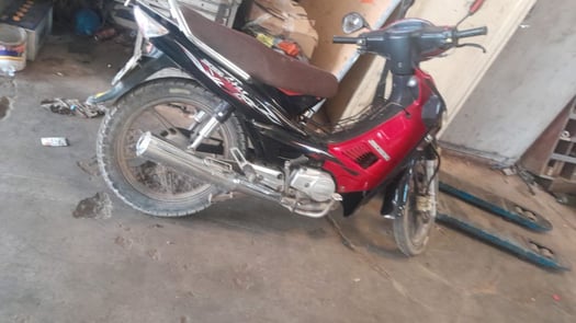 Moto Jincheng 110 cm3 modèle 2025 en excellent état