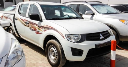 Mitsubishi L200 2014 Blanc 4x4 robuste