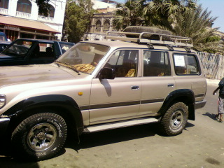 TOYOTA LAND CRUISER HZJ 80