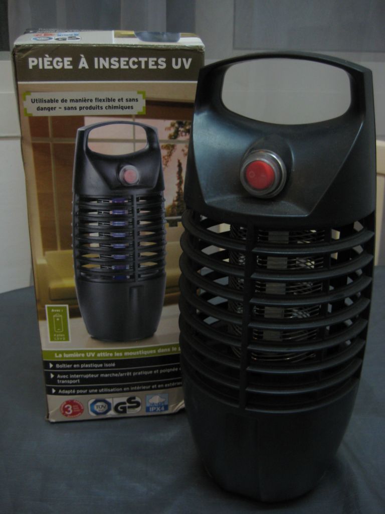 Piège à insecte UV
