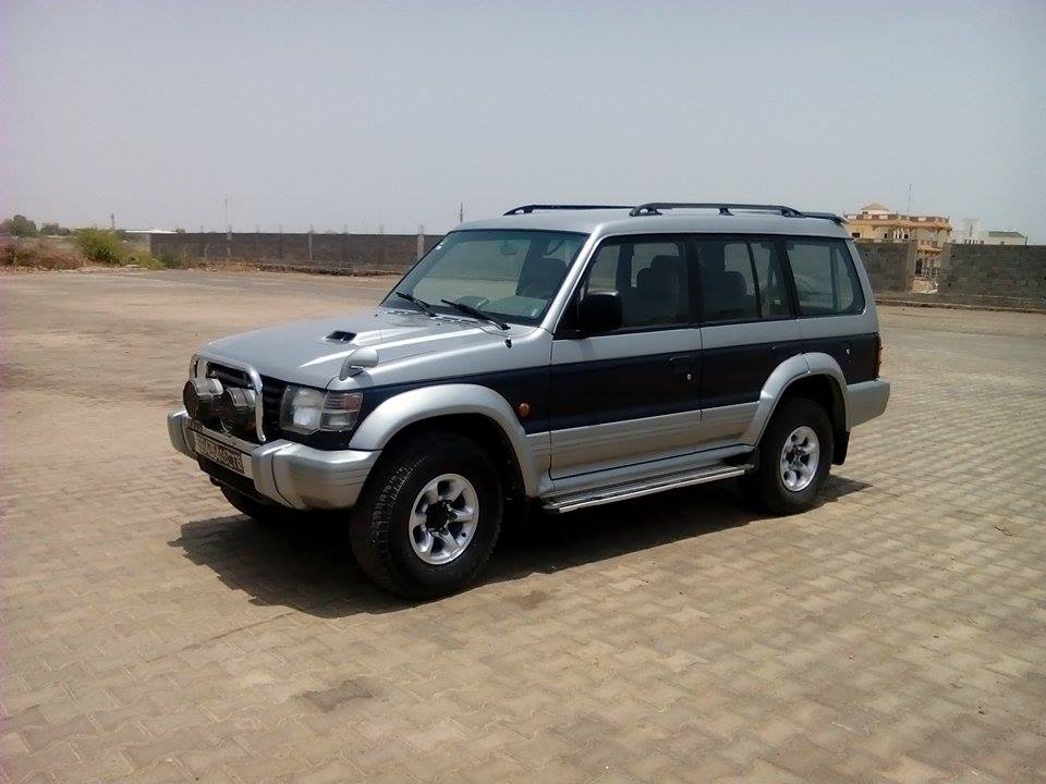 Mitsubishi pajero chassis long