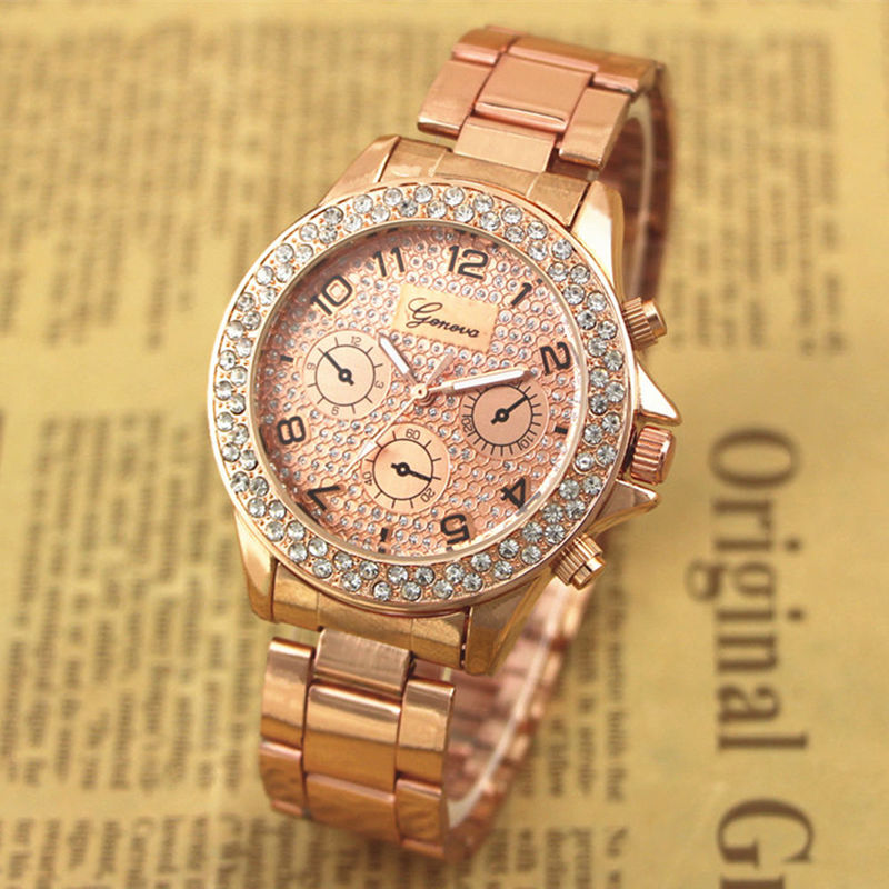 Montre Femme Quartz Neuve - Cadran Blanc, Boîtier Doré, Sans Marque, Sans étiquette