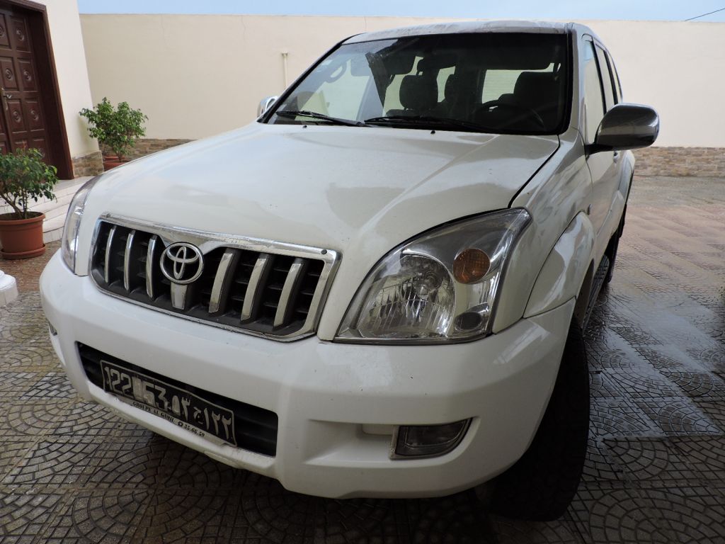 Toyota Prado 2.5L Diesel Blanche