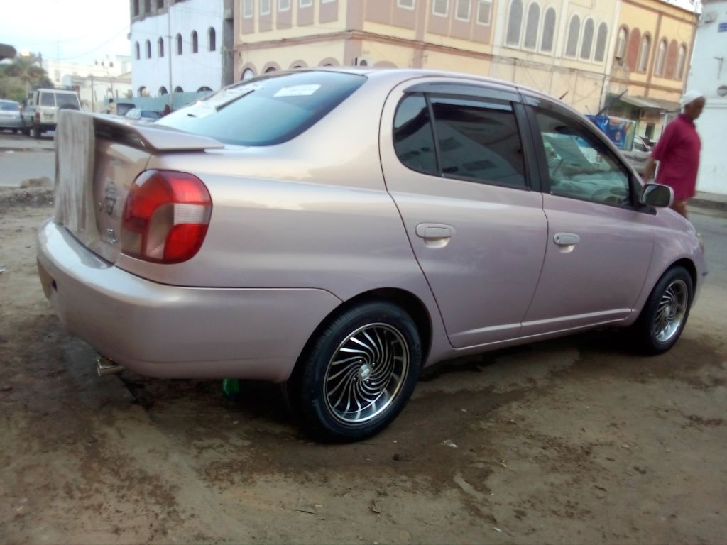 Toyota platz коврики Toyota platz коврики