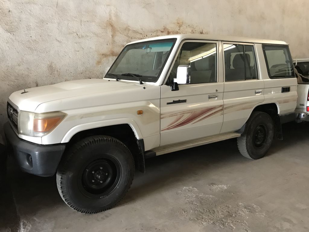 Toyota Land Cruiser hardtop à Djibouti