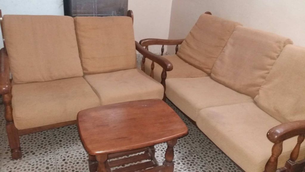 Salon en bois en bon tat Djibouti Salon en bois en bon tat Djibouti