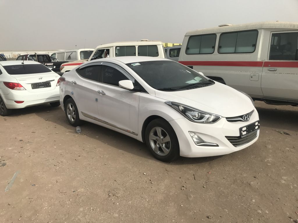 Hyundai avante 2015