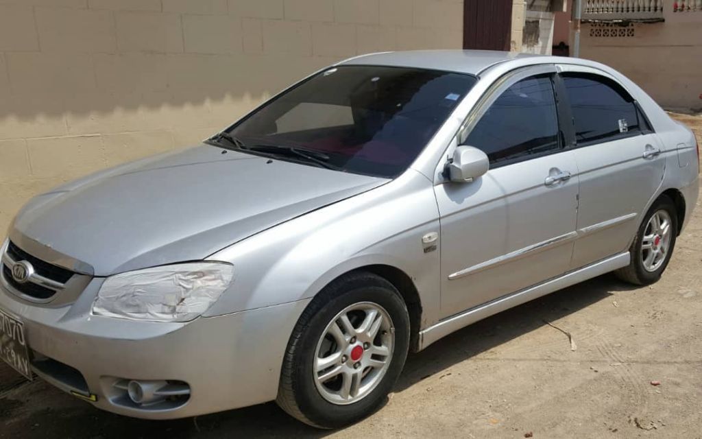 Kia cerato 2006 года