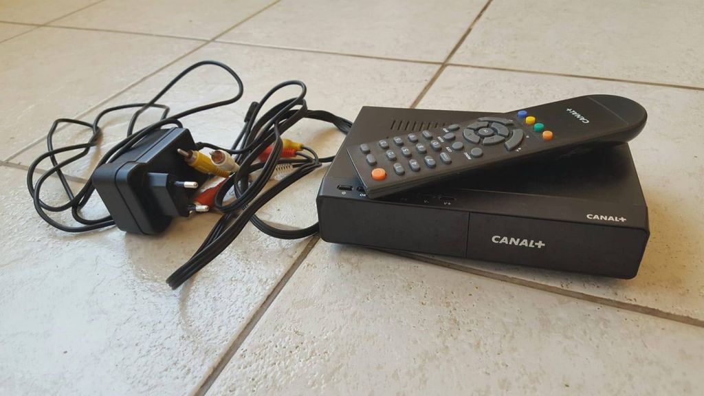 Comment Enregistrer Avec Le Decodeur Canal Plus Décodeur canal+ à Djibouti