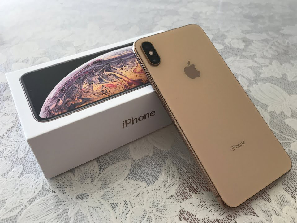 Смартфон iphone xs max 64гб gold золотой цвет как новый