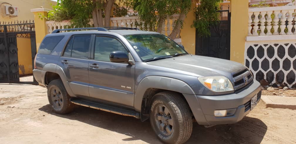 TOYOTA FORTUNER 4×4