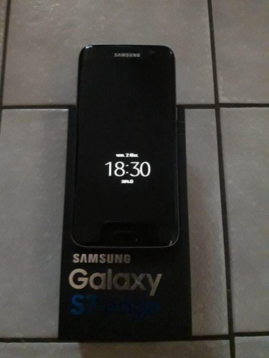 Un samsung s7 edge tout neuf