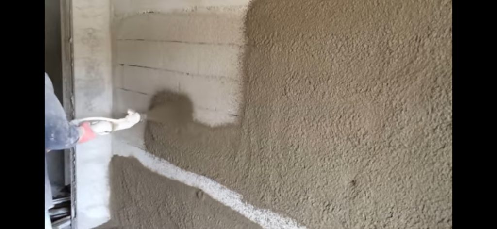 Pluverisateur de ciment et de mastic ( les façadie )