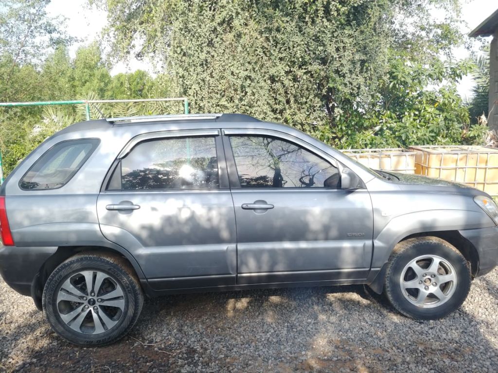 Kia sportage 2004 года