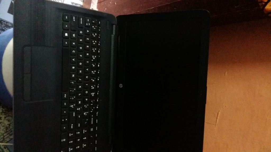 HP pc 500 Gb 4 ram core i3