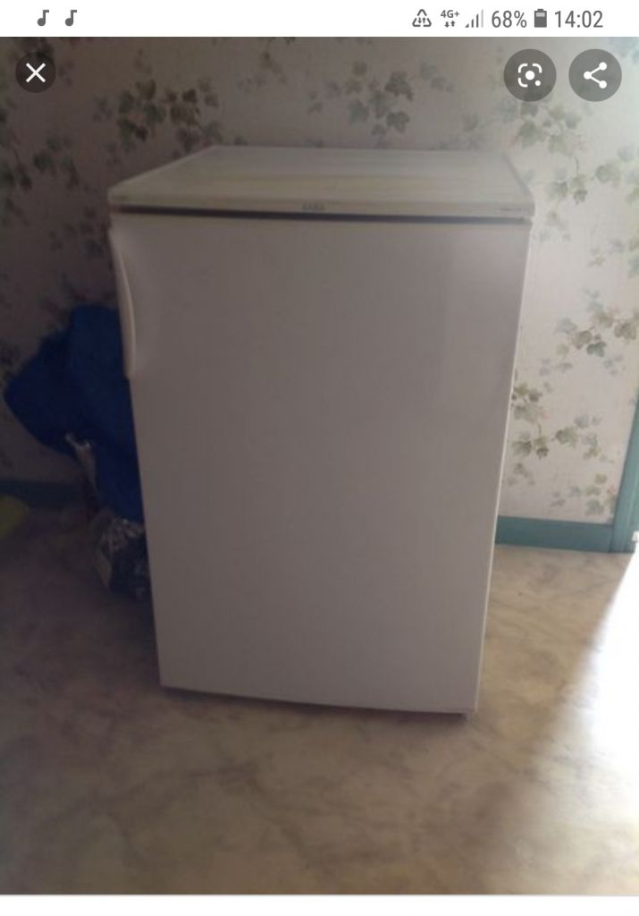 Petit frigo en bon etat