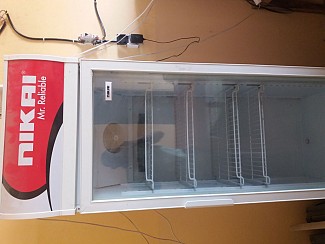 Refrigerateur vitré nikai neuf