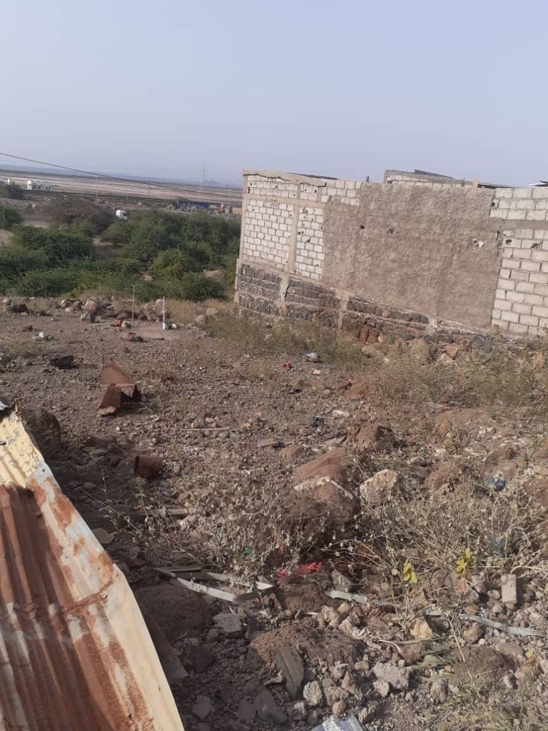 A saisir Terrain 200 m² barwakoo