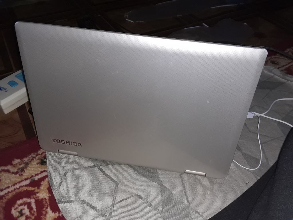 Vente ordinateur portable Toshiba mini