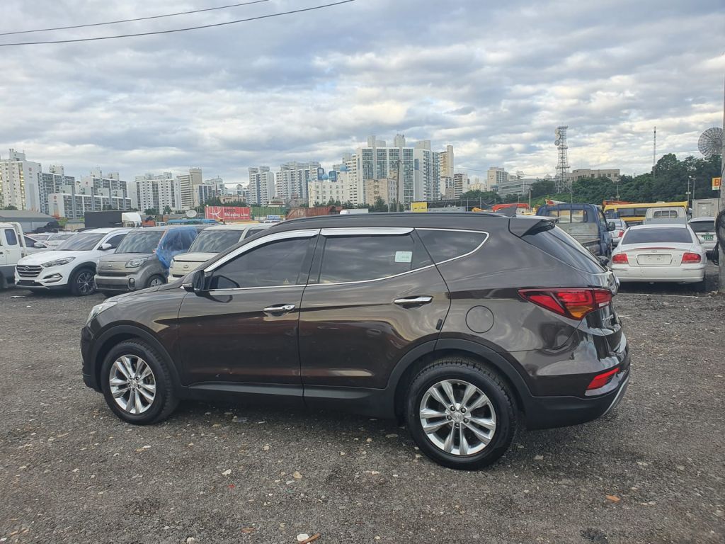 Hyundai santafe 2016