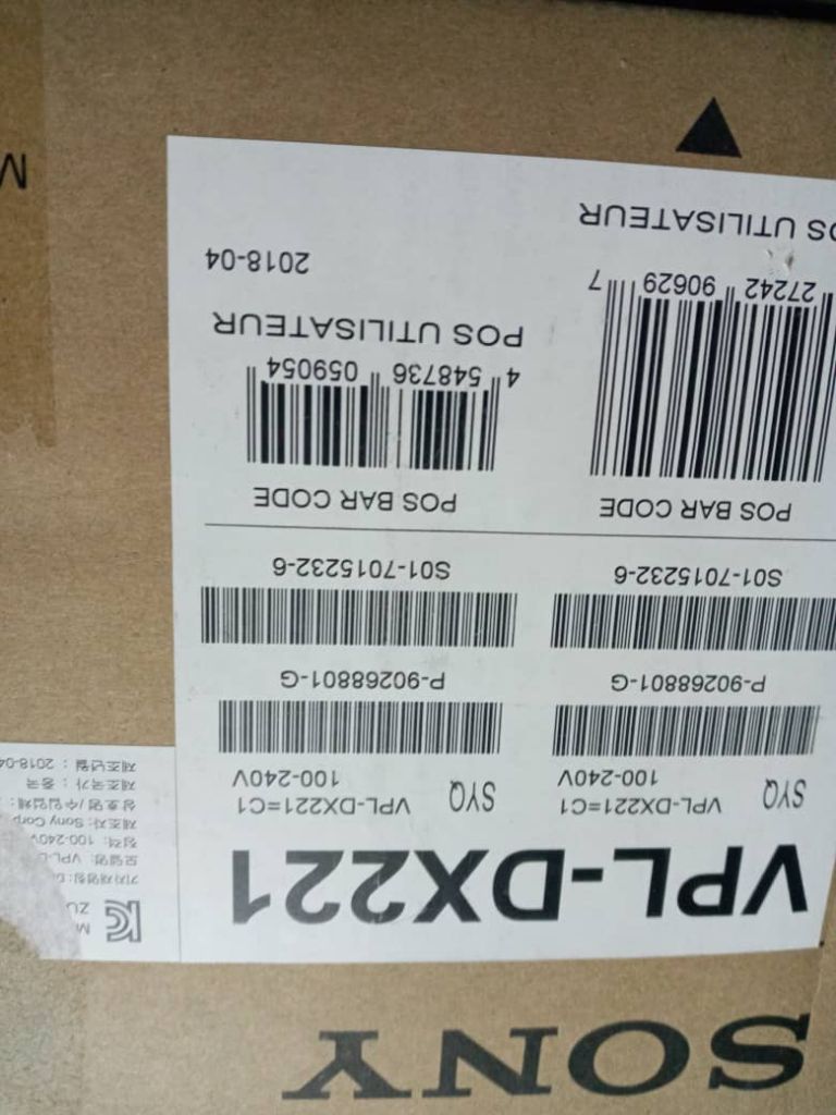 Vidéo projecteur très neuf dans son carton d\'emballage