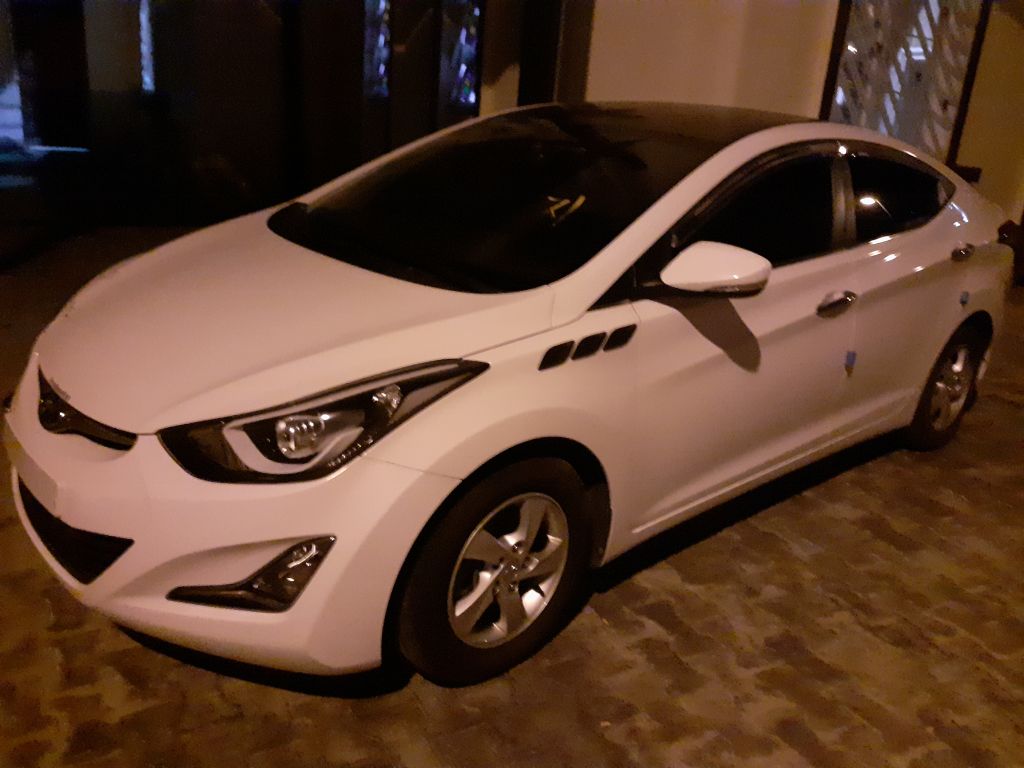 Hyundai avante v